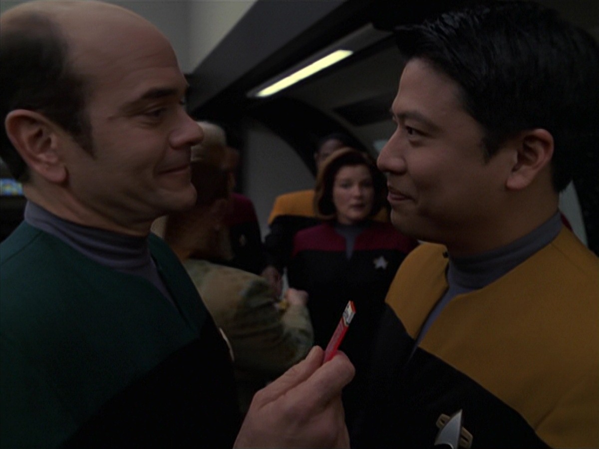 extant_StarTrek_VOY_7x20-AuthorAuthor_0426.jpg