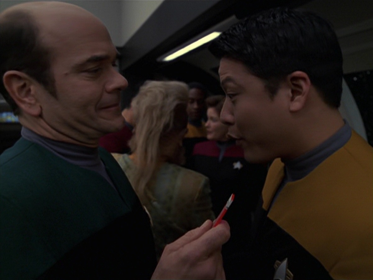 extant_StarTrek_VOY_7x20-AuthorAuthor_0427.jpg