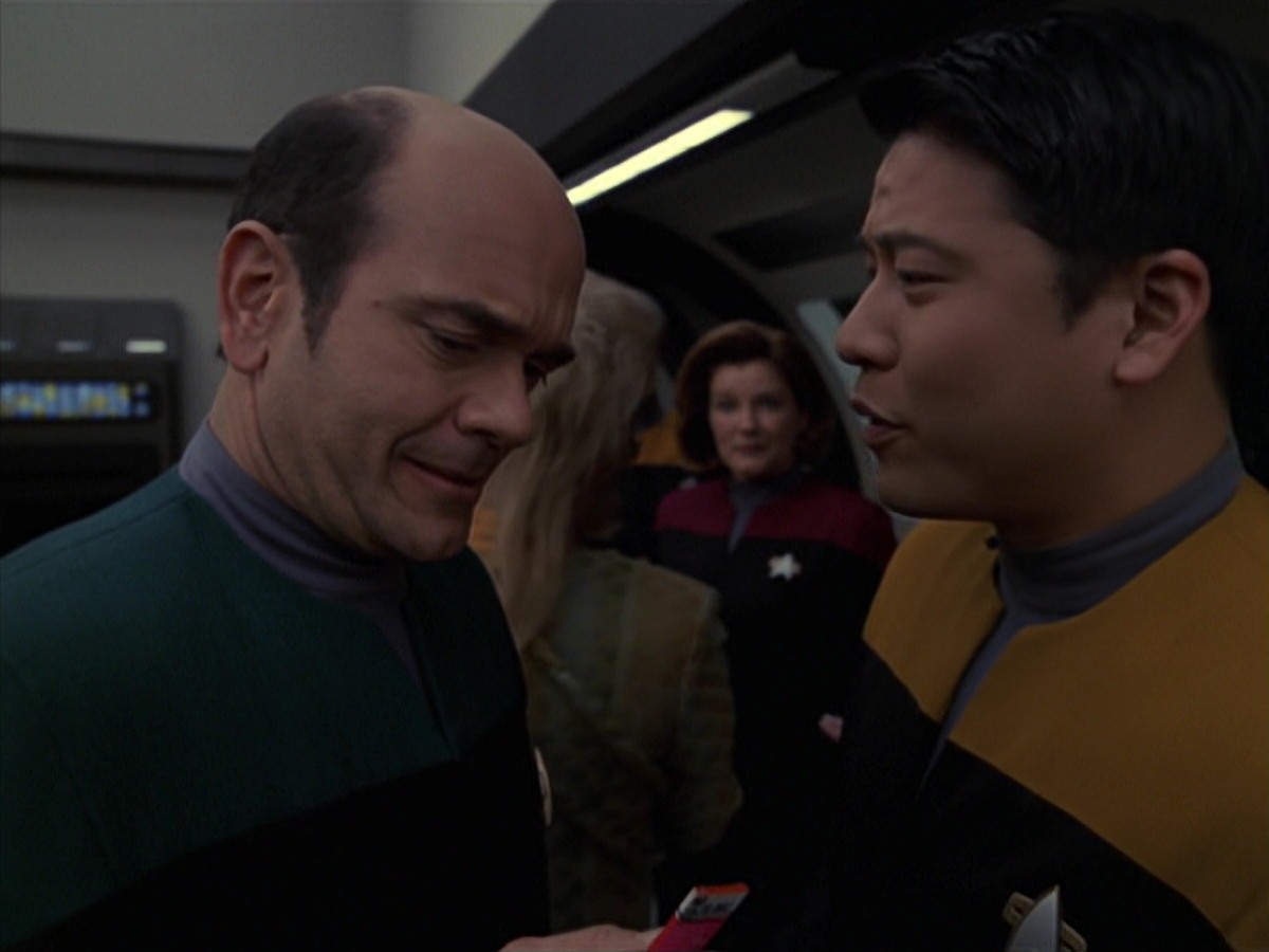 extant_StarTrek_VOY_7x20-AuthorAuthor_0431.jpg