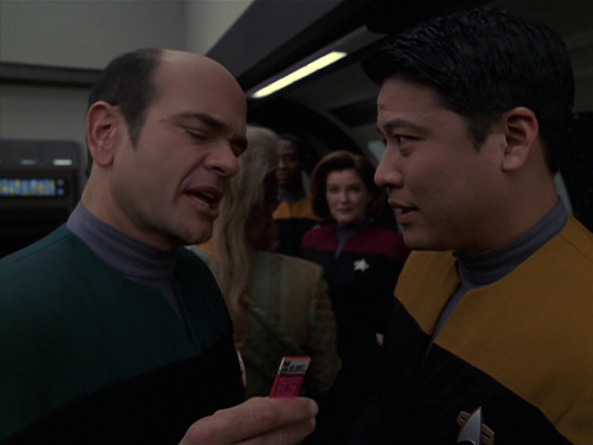 extant_StarTrek_VOY_7x20-AuthorAuthor_0434.jpg
