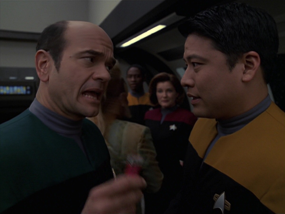 extant_StarTrek_VOY_7x20-AuthorAuthor_0435.jpg