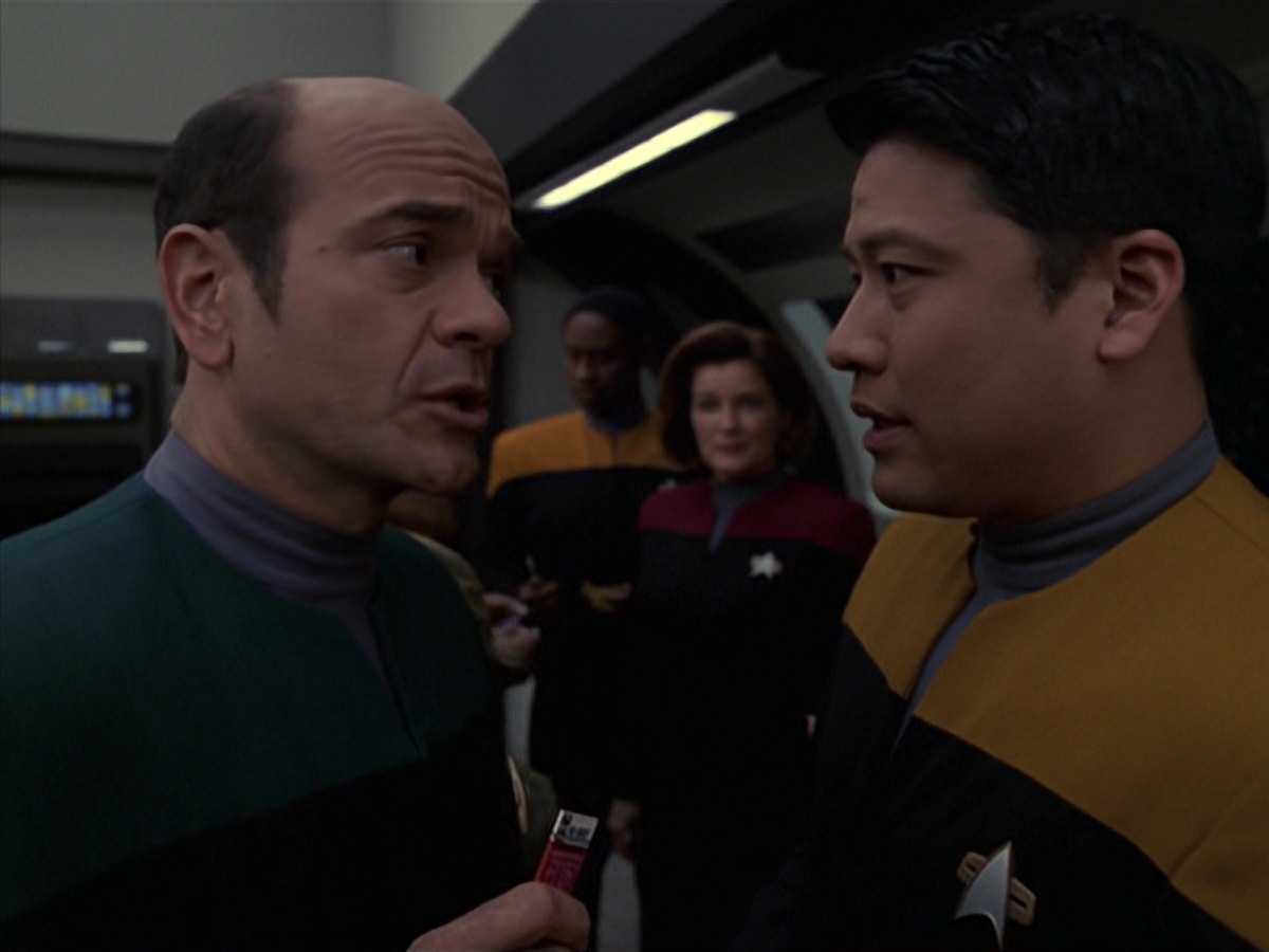 extant_StarTrek_VOY_7x20-AuthorAuthor_0436.jpg