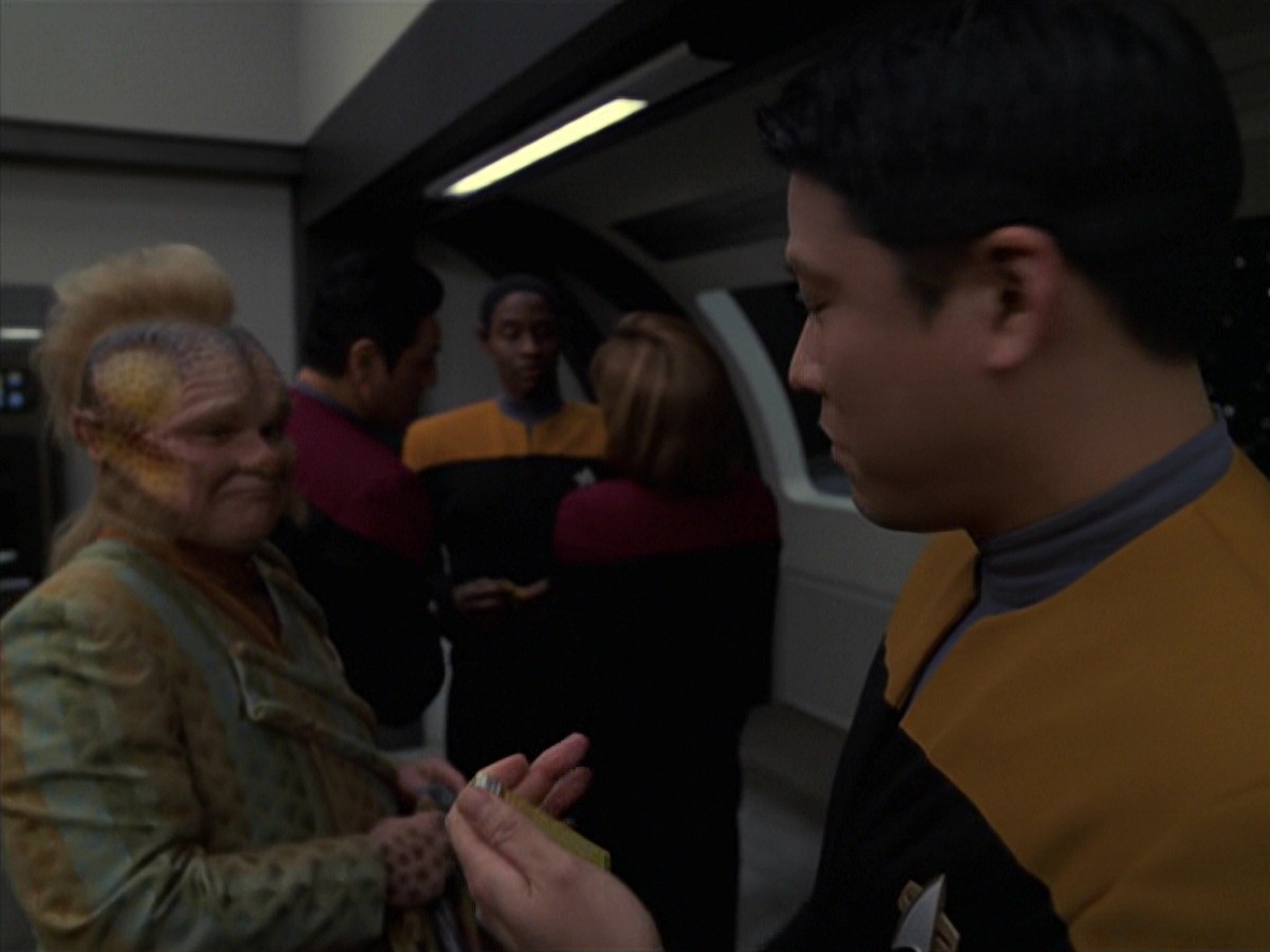 extant_StarTrek_VOY_7x20-AuthorAuthor_0451.jpg