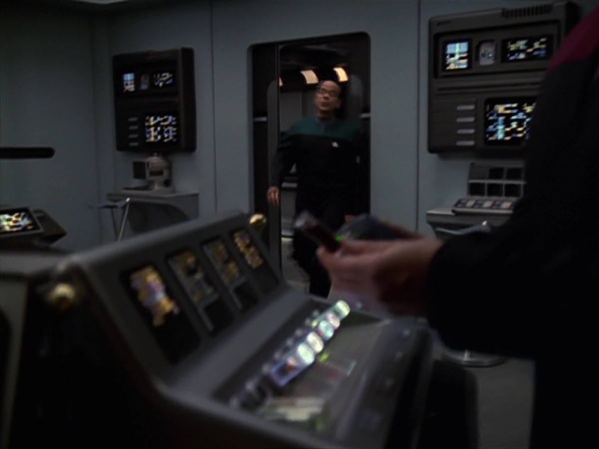 extant_StarTrek_VOY_7x20-AuthorAuthor_0520.jpg