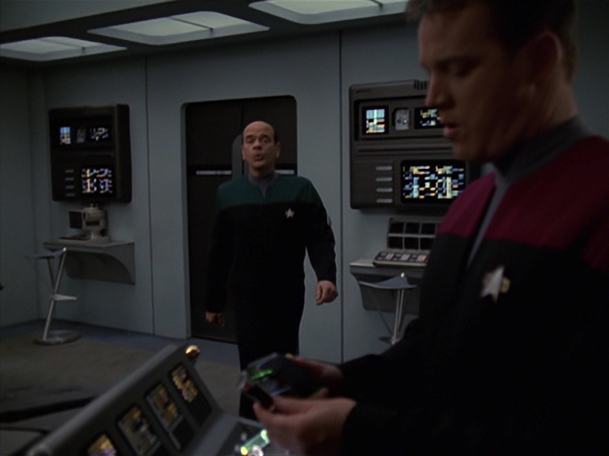 extant_StarTrek_VOY_7x20-AuthorAuthor_0522.jpg