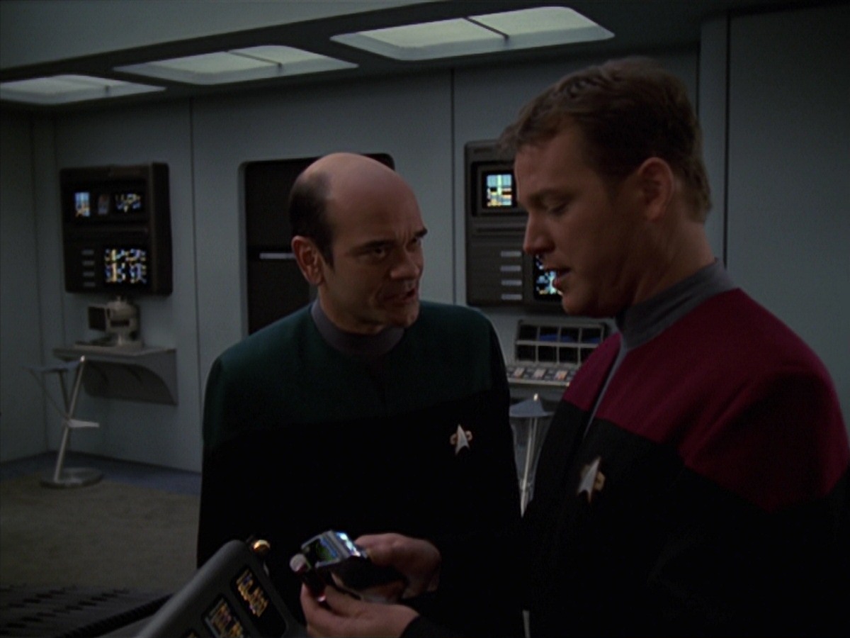 extant_StarTrek_VOY_7x20-AuthorAuthor_0528.jpg