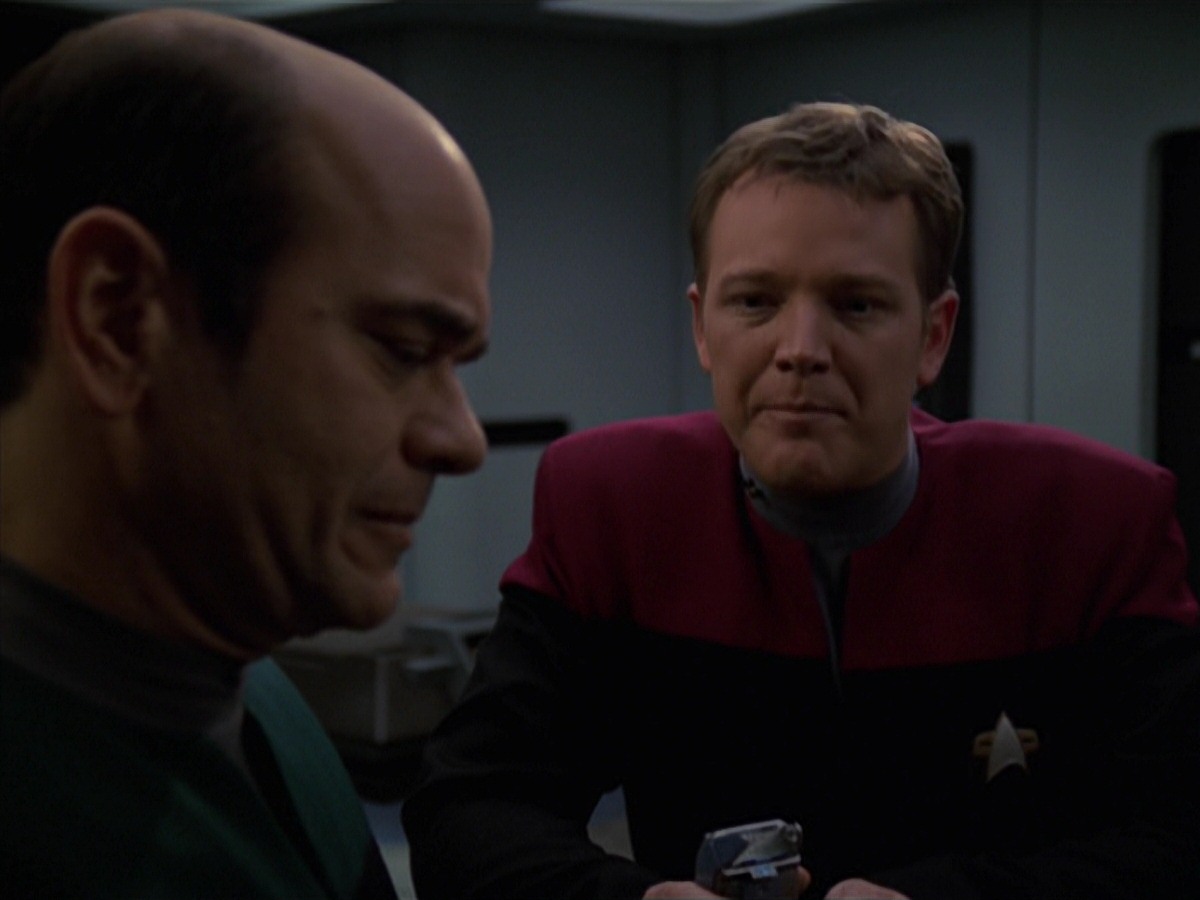 extant_StarTrek_VOY_7x20-AuthorAuthor_0564.jpg