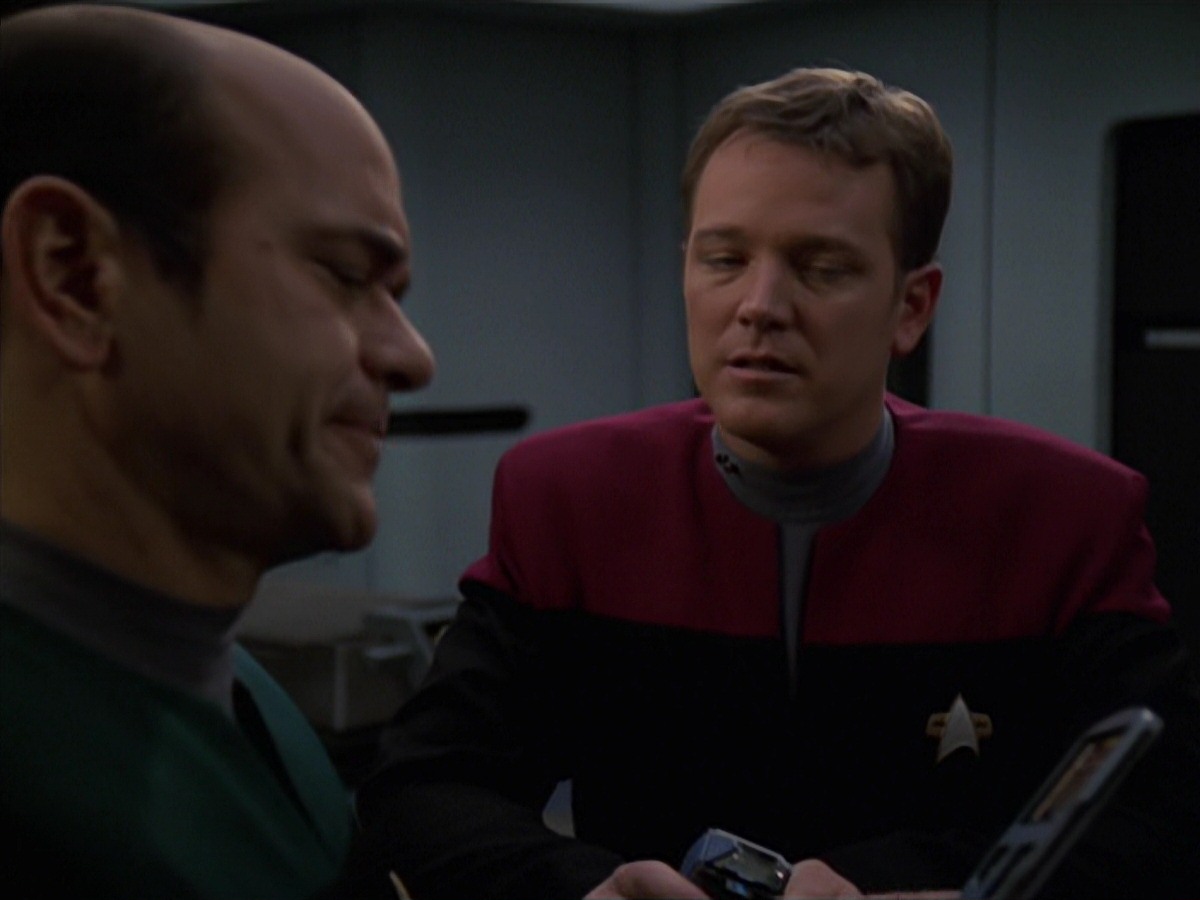 extant_StarTrek_VOY_7x20-AuthorAuthor_0575.jpg