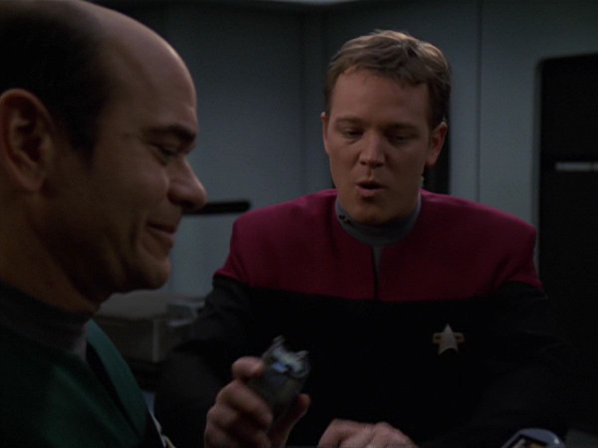 extant_StarTrek_VOY_7x20-AuthorAuthor_0587.jpg