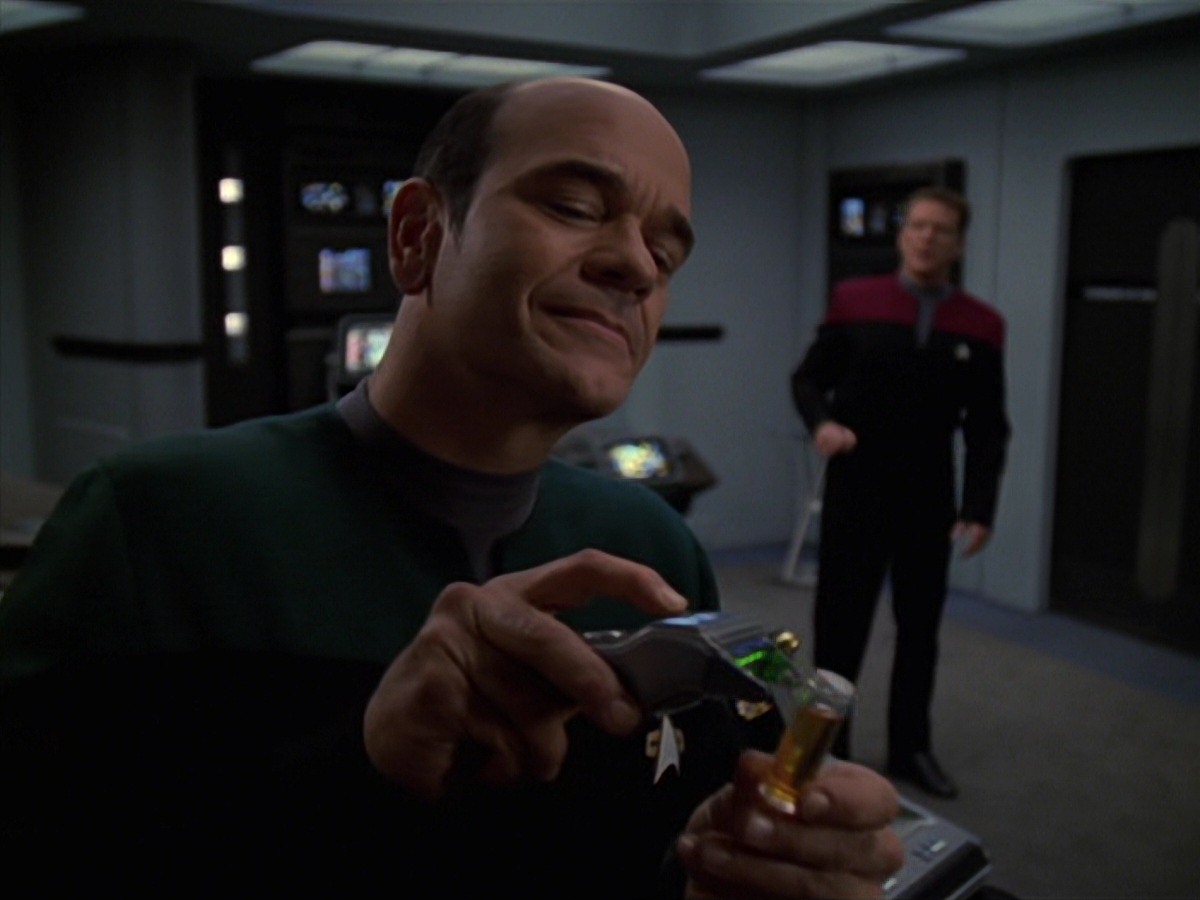 extant_StarTrek_VOY_7x20-AuthorAuthor_0616.jpg