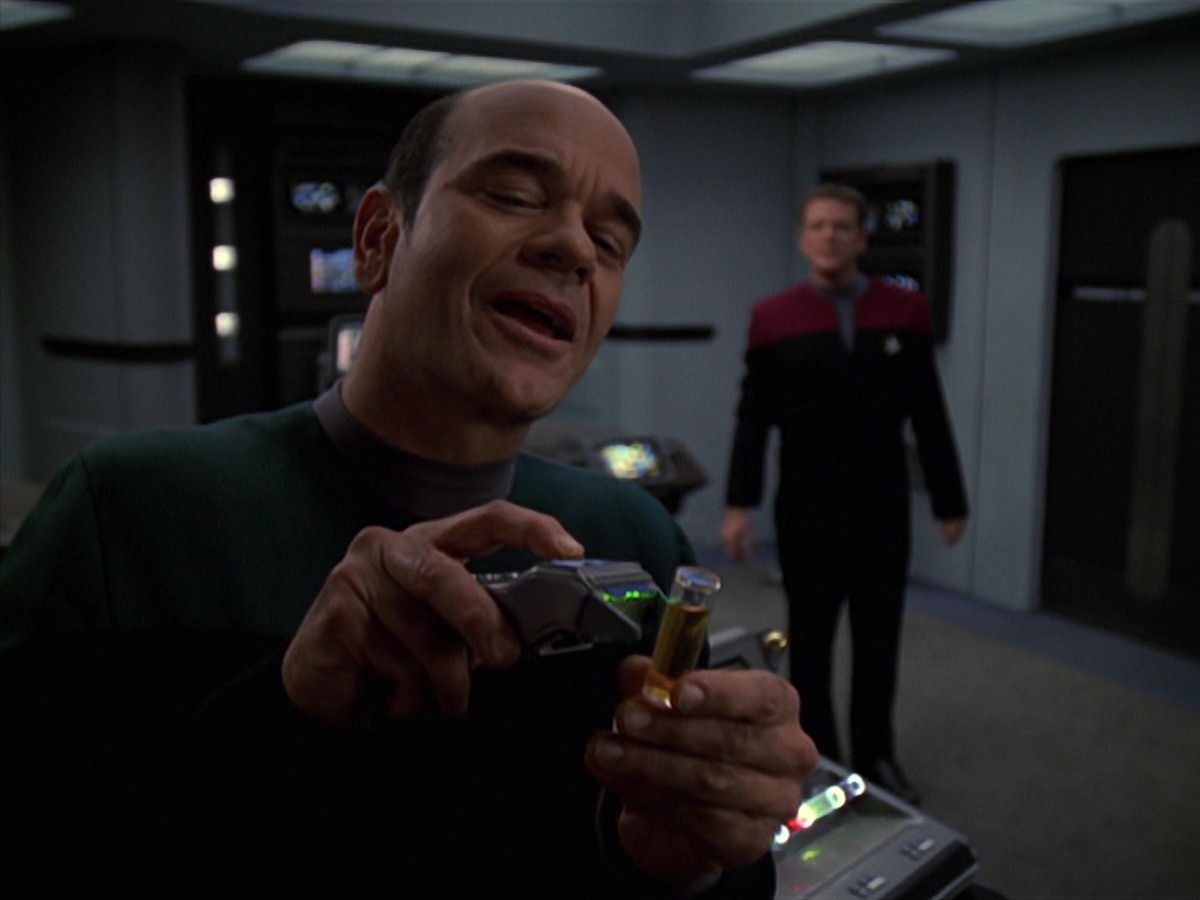 extant_StarTrek_VOY_7x20-AuthorAuthor_0618.jpg