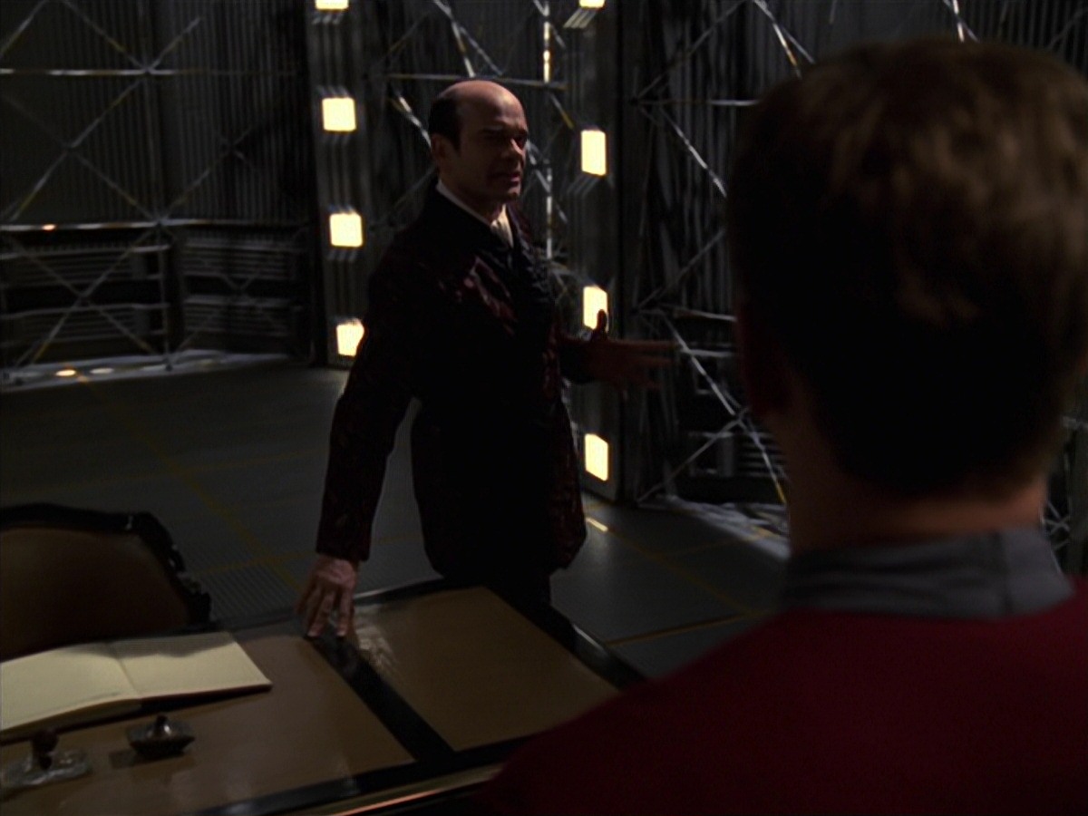 extant_StarTrek_VOY_7x20-AuthorAuthor_0656.jpg