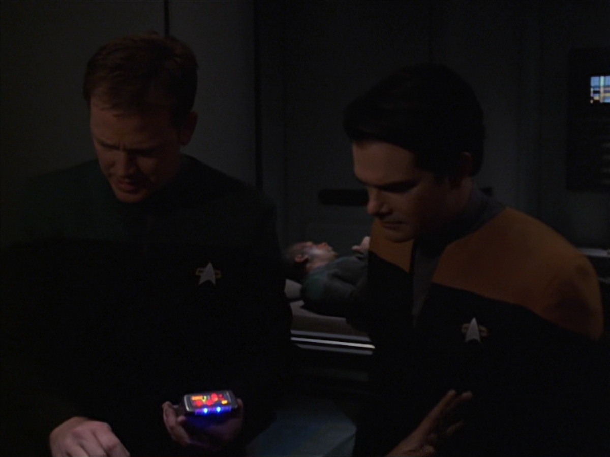 extant_StarTrek_VOY_7x20-AuthorAuthor_0754.jpg