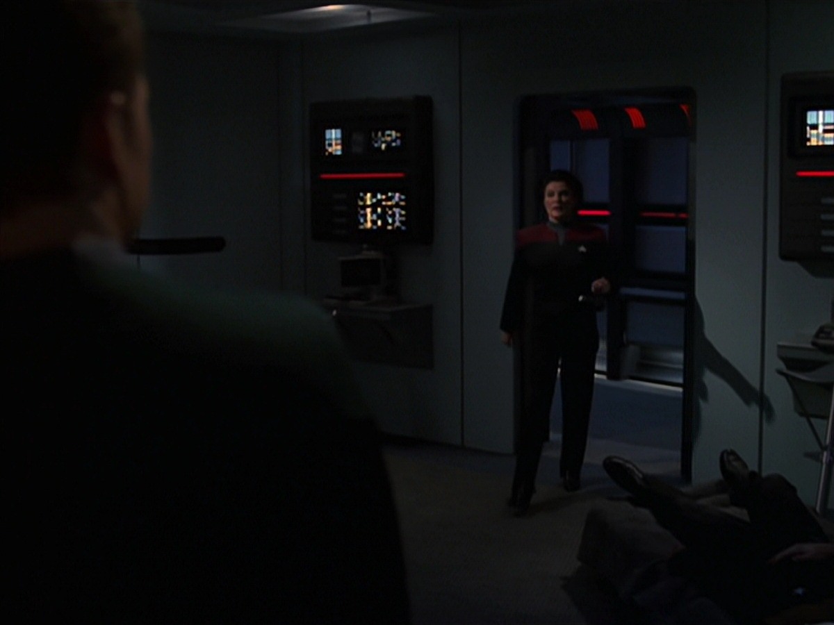 extant_StarTrek_VOY_7x20-AuthorAuthor_0826.jpg