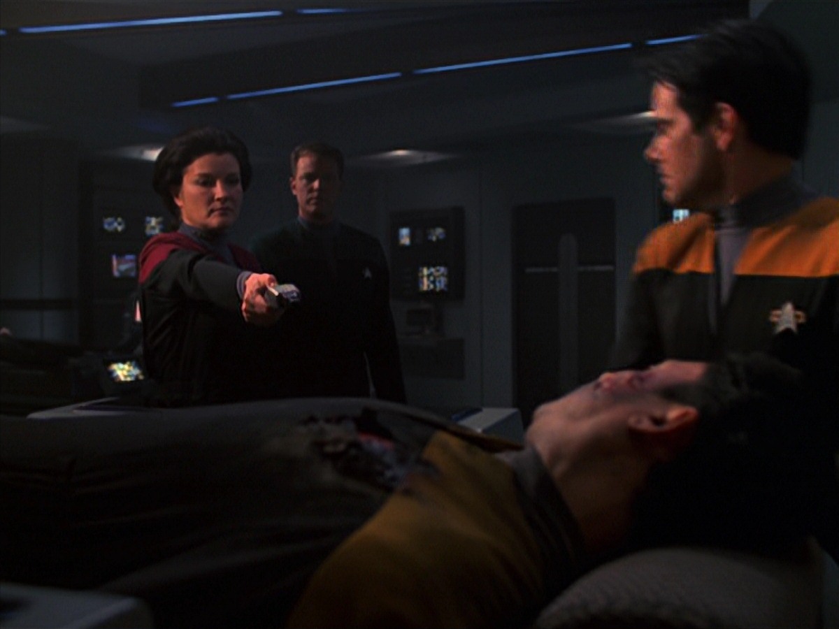 extant_StarTrek_VOY_7x20-AuthorAuthor_0864.jpg