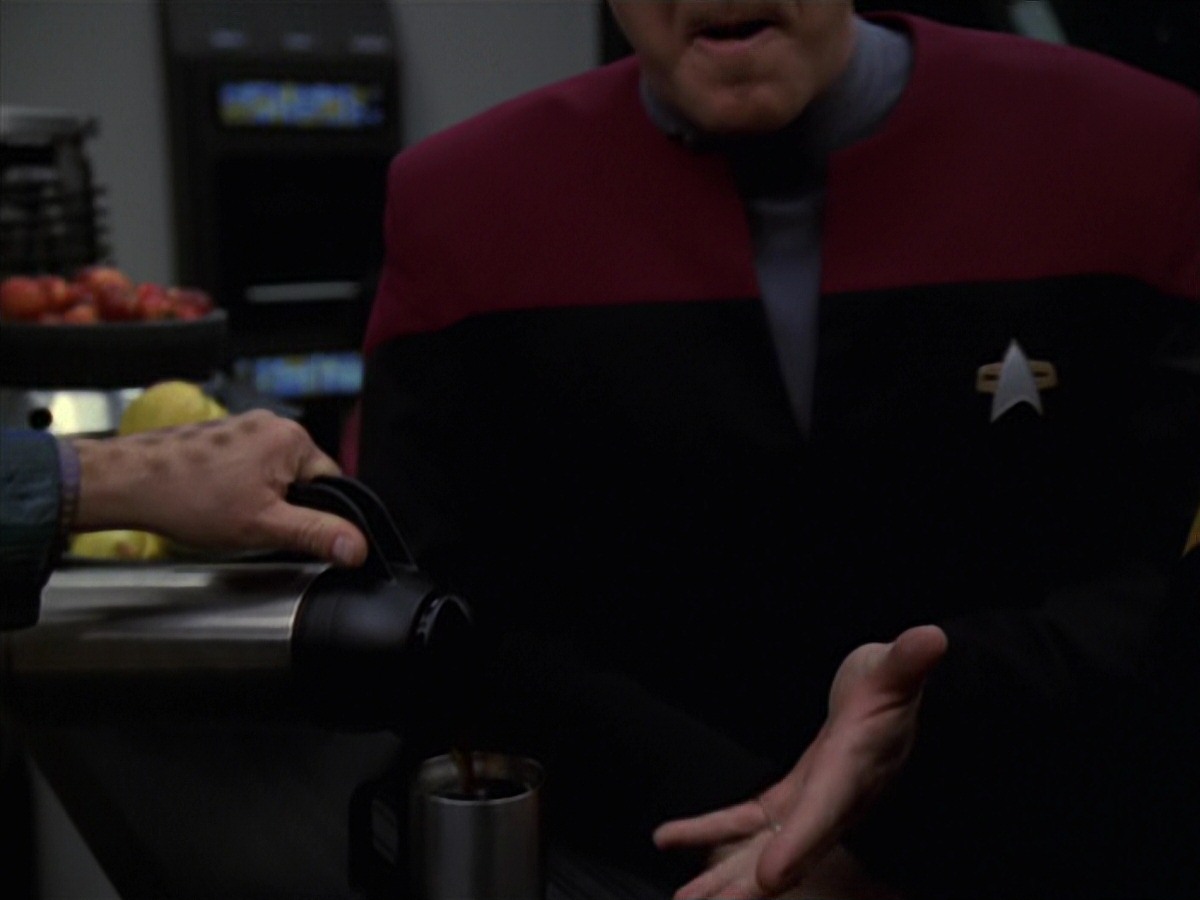 extant_StarTrek_VOY_7x20-AuthorAuthor_0888.jpg