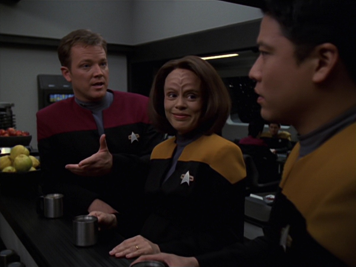 extant_StarTrek_VOY_7x20-AuthorAuthor_0893.jpg