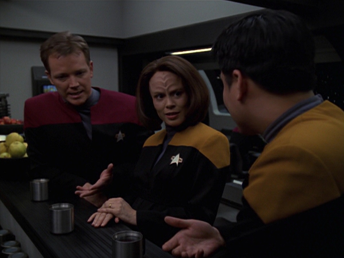 extant_StarTrek_VOY_7x20-AuthorAuthor_0933.jpg