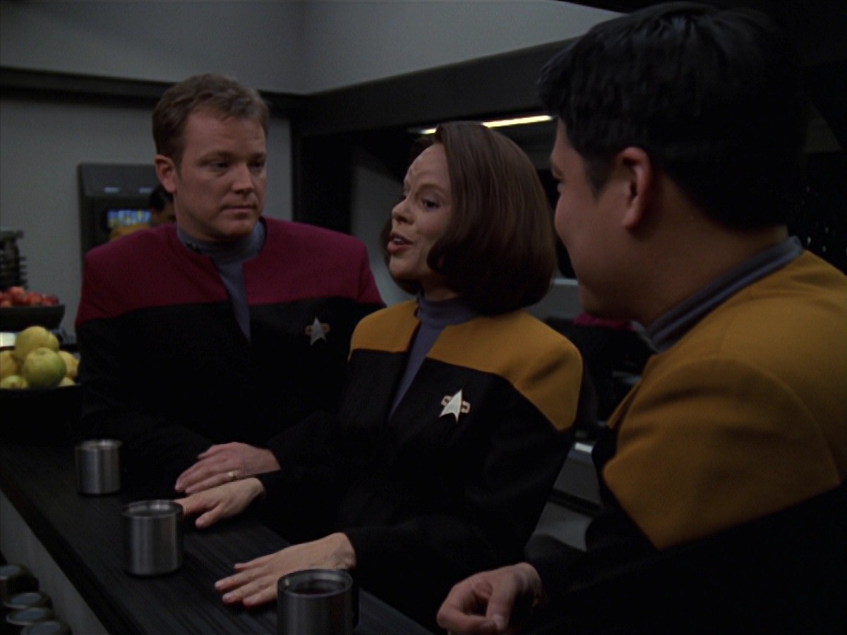 extant_StarTrek_VOY_7x20-AuthorAuthor_0946.jpg
