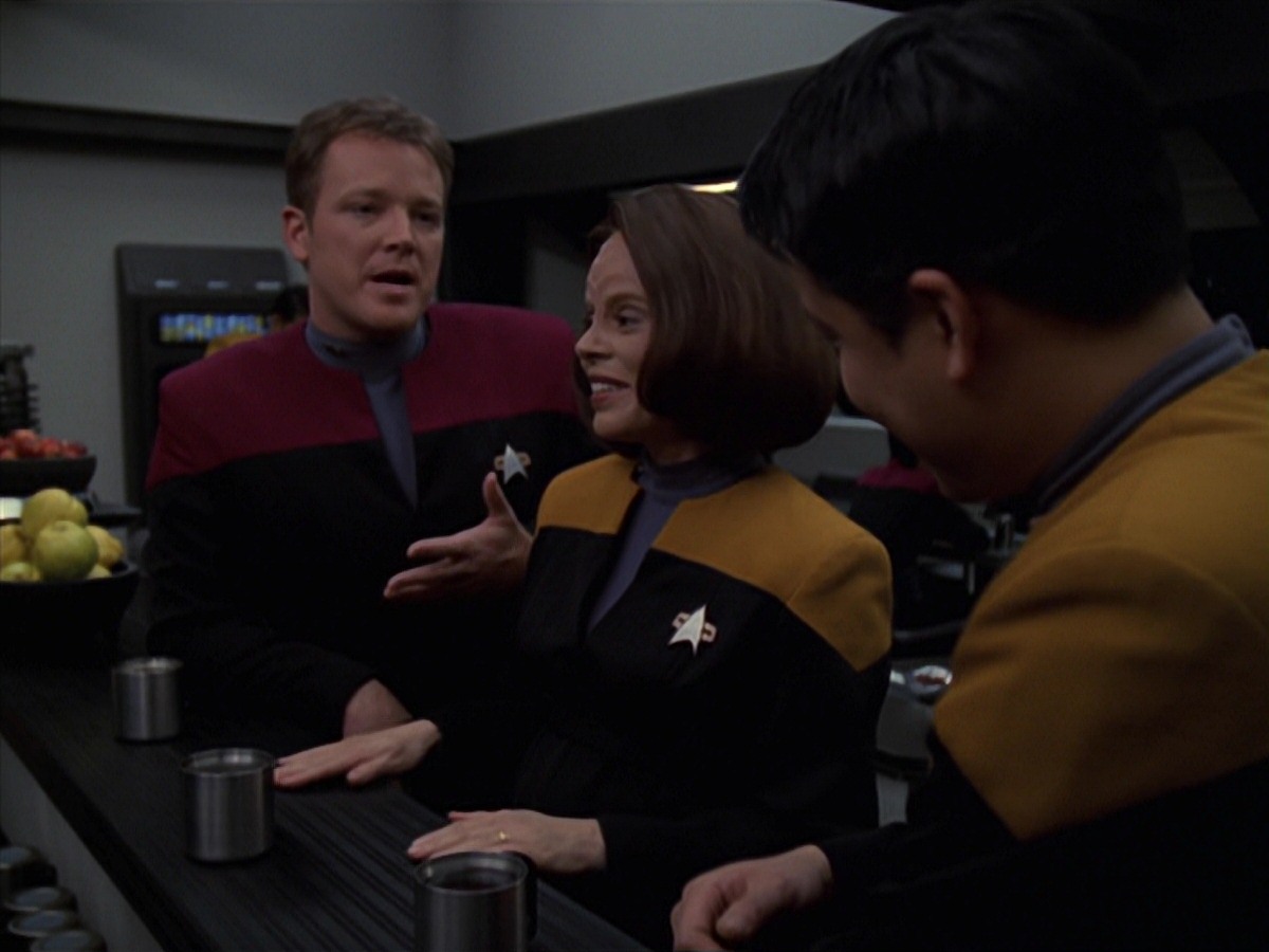 extant_StarTrek_VOY_7x20-AuthorAuthor_0963.jpg