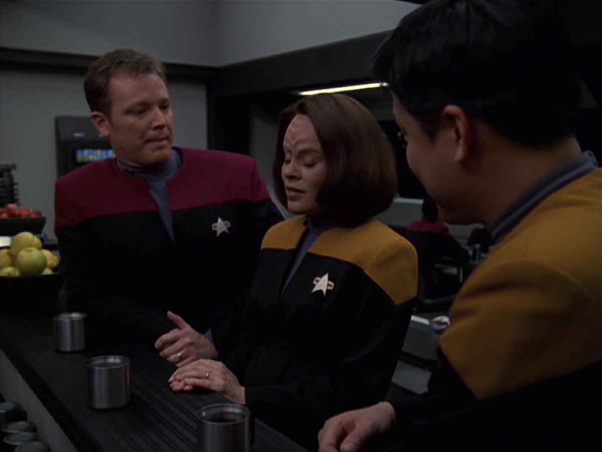 extant_StarTrek_VOY_7x20-AuthorAuthor_0966.jpg