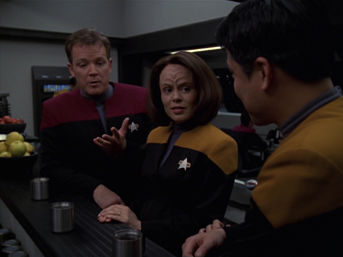 extant_StarTrek_VOY_7x20-AuthorAuthor_0968.jpg