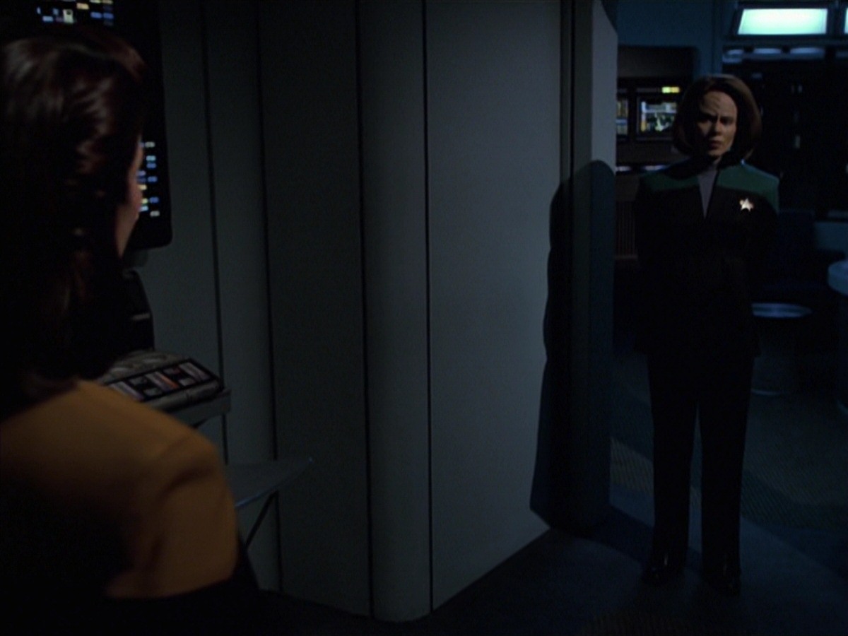 extant_StarTrek_VOY_7x20-AuthorAuthor_0984.jpg