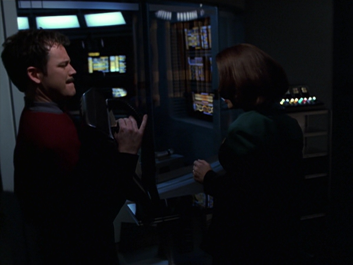 extant_StarTrek_VOY_7x20-AuthorAuthor_1042.jpg