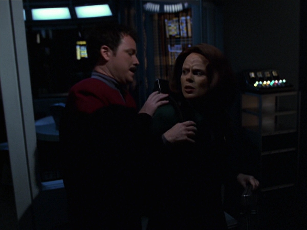 extant_StarTrek_VOY_7x20-AuthorAuthor_1049.jpg