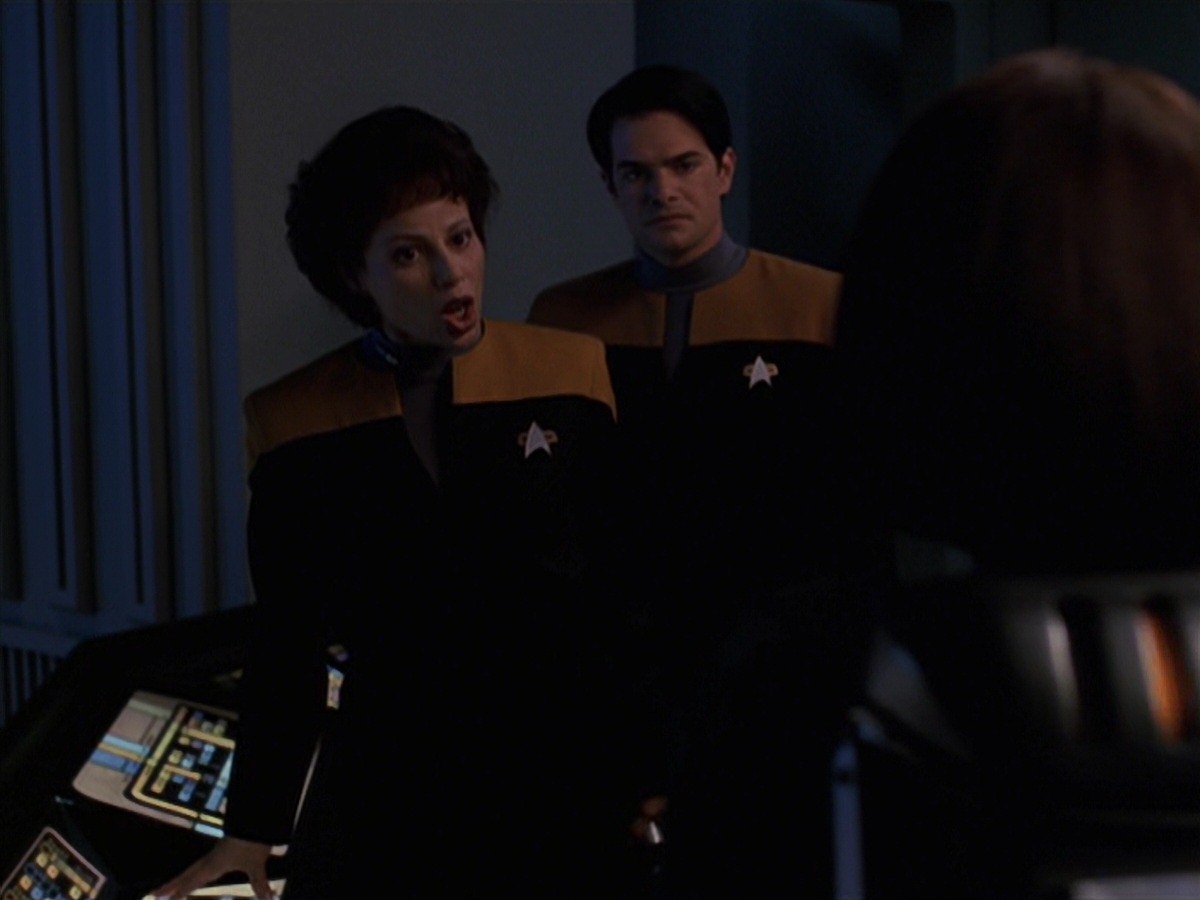 extant_StarTrek_VOY_7x20-AuthorAuthor_1091.jpg