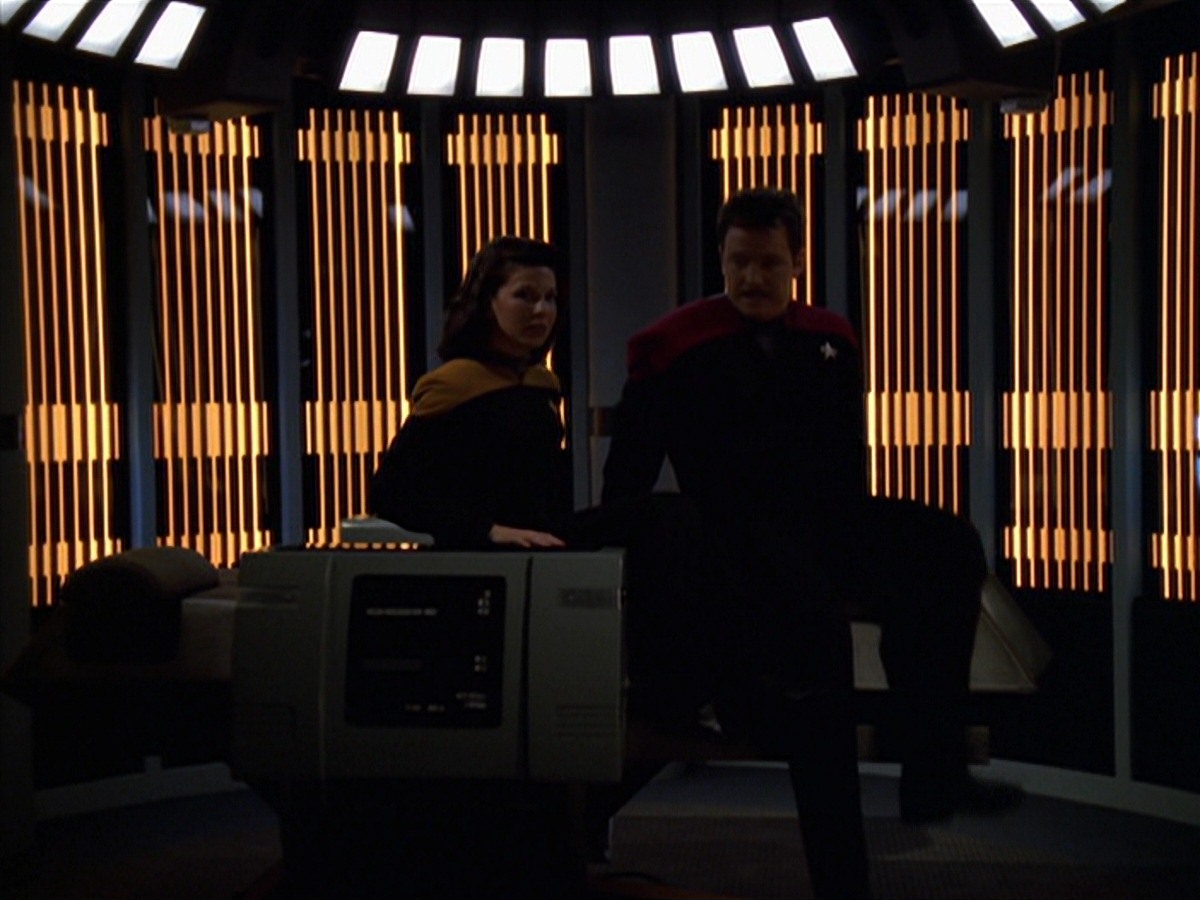 extant_StarTrek_VOY_7x20-AuthorAuthor_1170.jpg