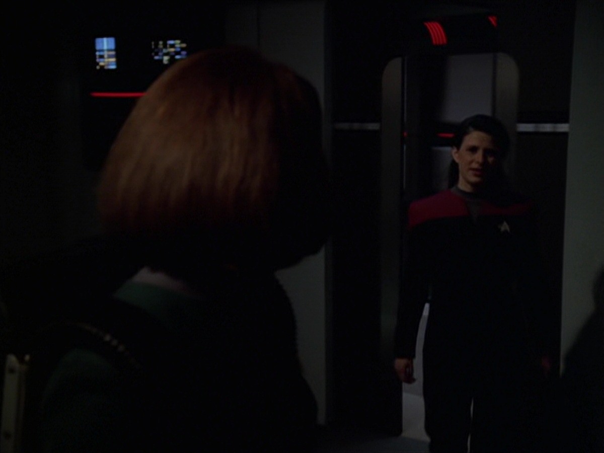 extant_StarTrek_VOY_7x20-AuthorAuthor_1187.jpg