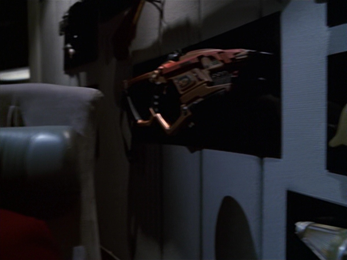 extant_StarTrek_VOY_7x20-AuthorAuthor_1198.jpg