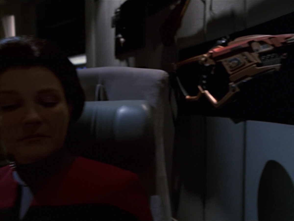 extant_StarTrek_VOY_7x20-AuthorAuthor_1199.jpg