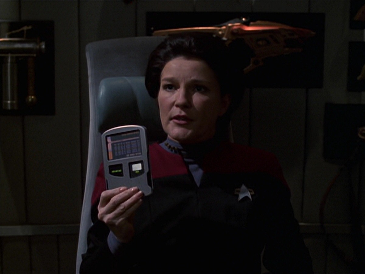 extant_StarTrek_VOY_7x20-AuthorAuthor_1215.jpg