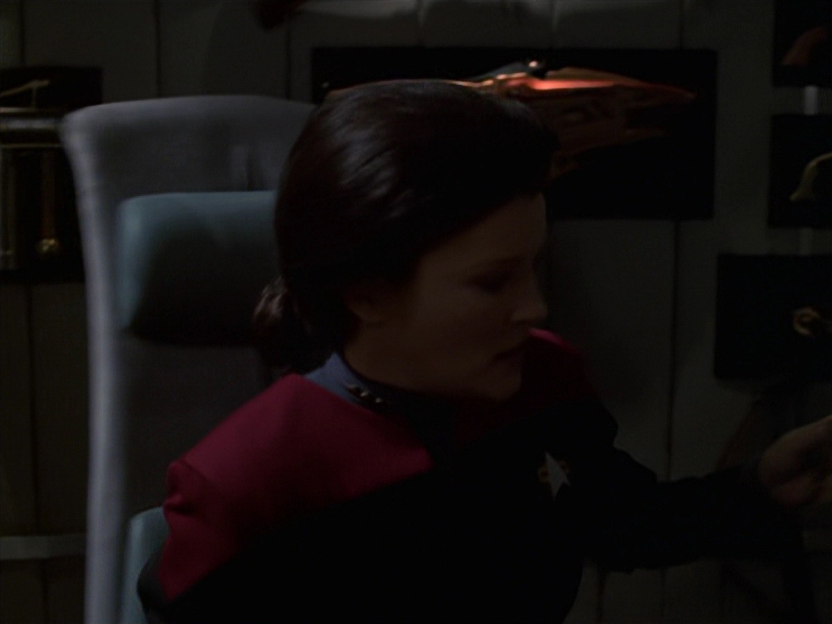 extant_StarTrek_VOY_7x20-AuthorAuthor_1218.jpg