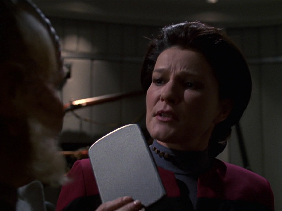 extant_StarTrek_VOY_7x20-AuthorAuthor_1231.jpg