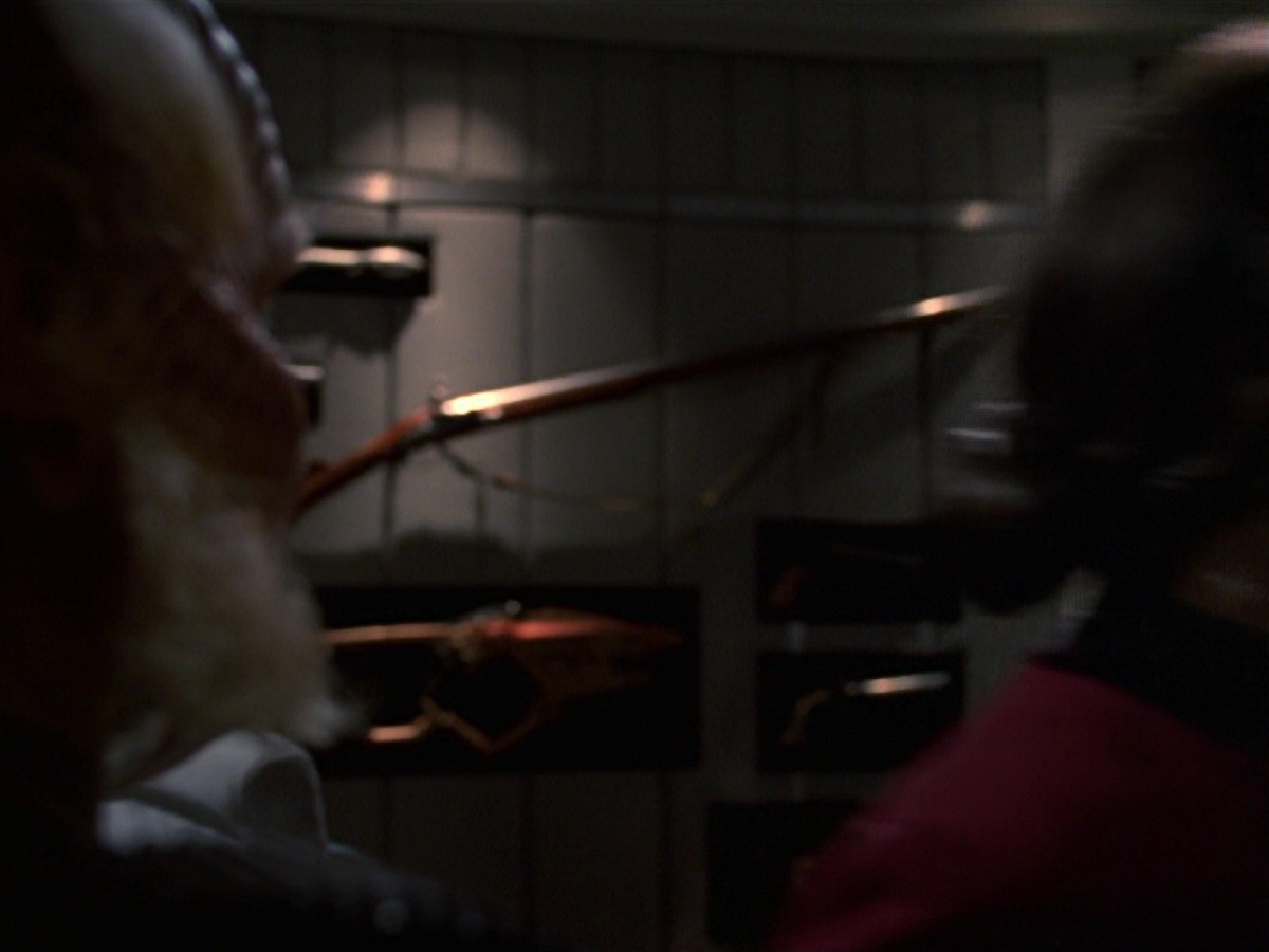 extant_StarTrek_VOY_7x20-AuthorAuthor_1281.jpg