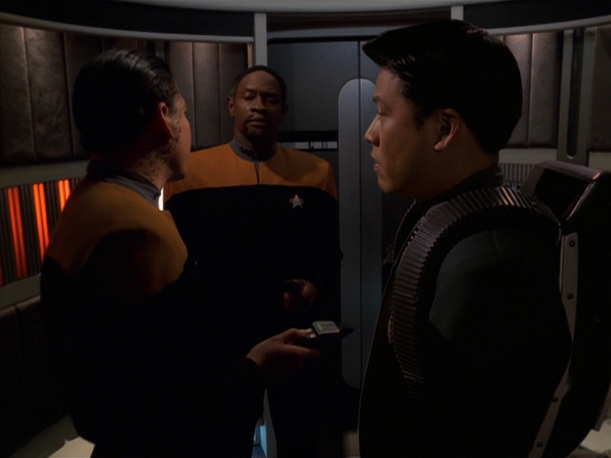 extant_StarTrek_VOY_7x20-AuthorAuthor_1319.jpg