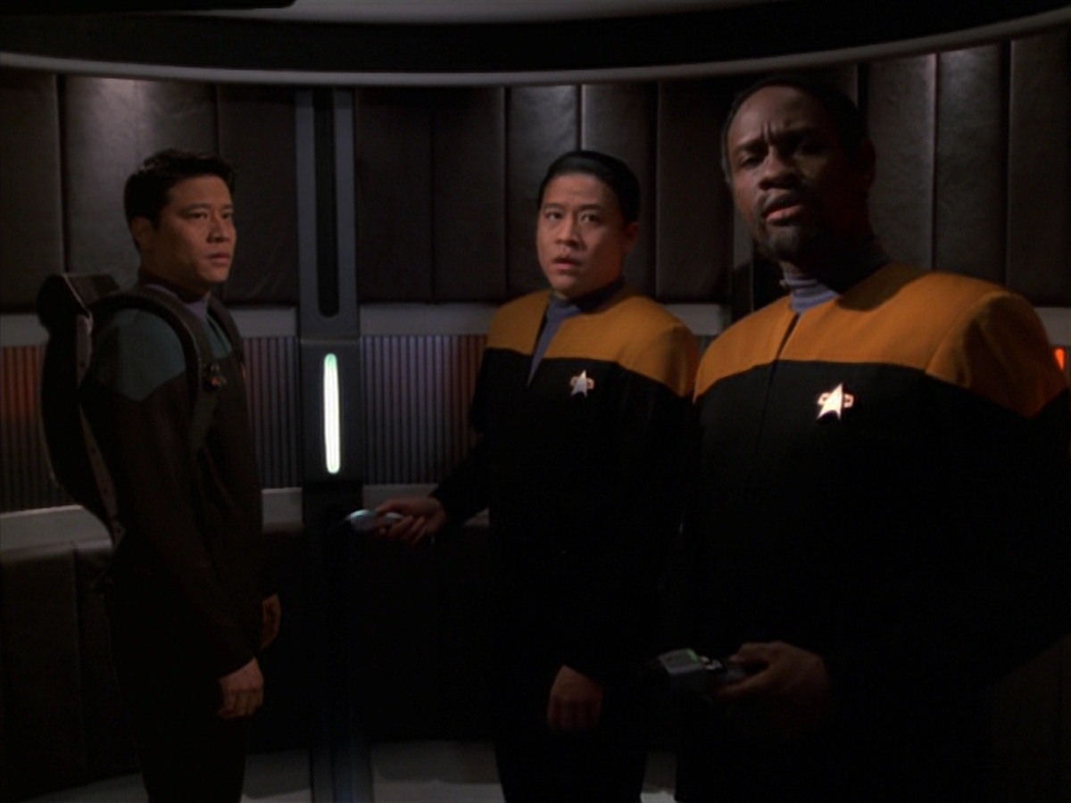 extant_StarTrek_VOY_7x20-AuthorAuthor_1352.jpg