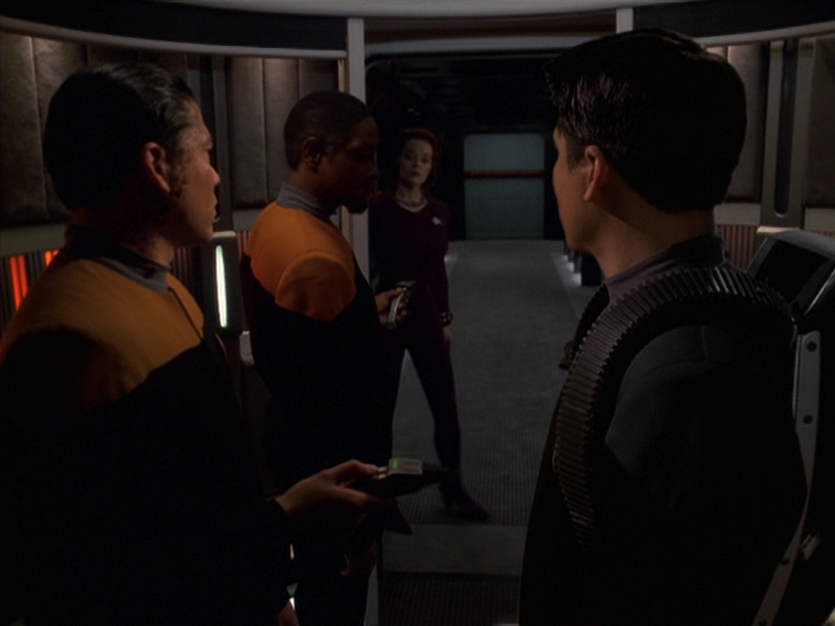 extant_StarTrek_VOY_7x20-AuthorAuthor_1376.jpg