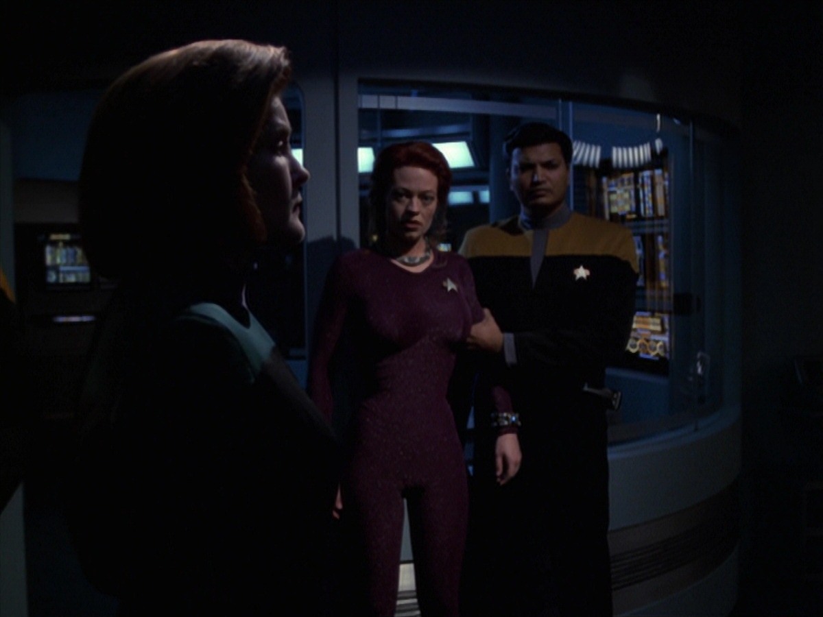 extant_StarTrek_VOY_7x20-AuthorAuthor_1415.jpg