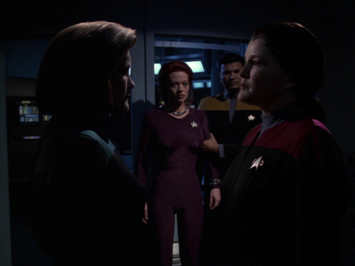 extant_StarTrek_VOY_7x20-AuthorAuthor_1422.jpg