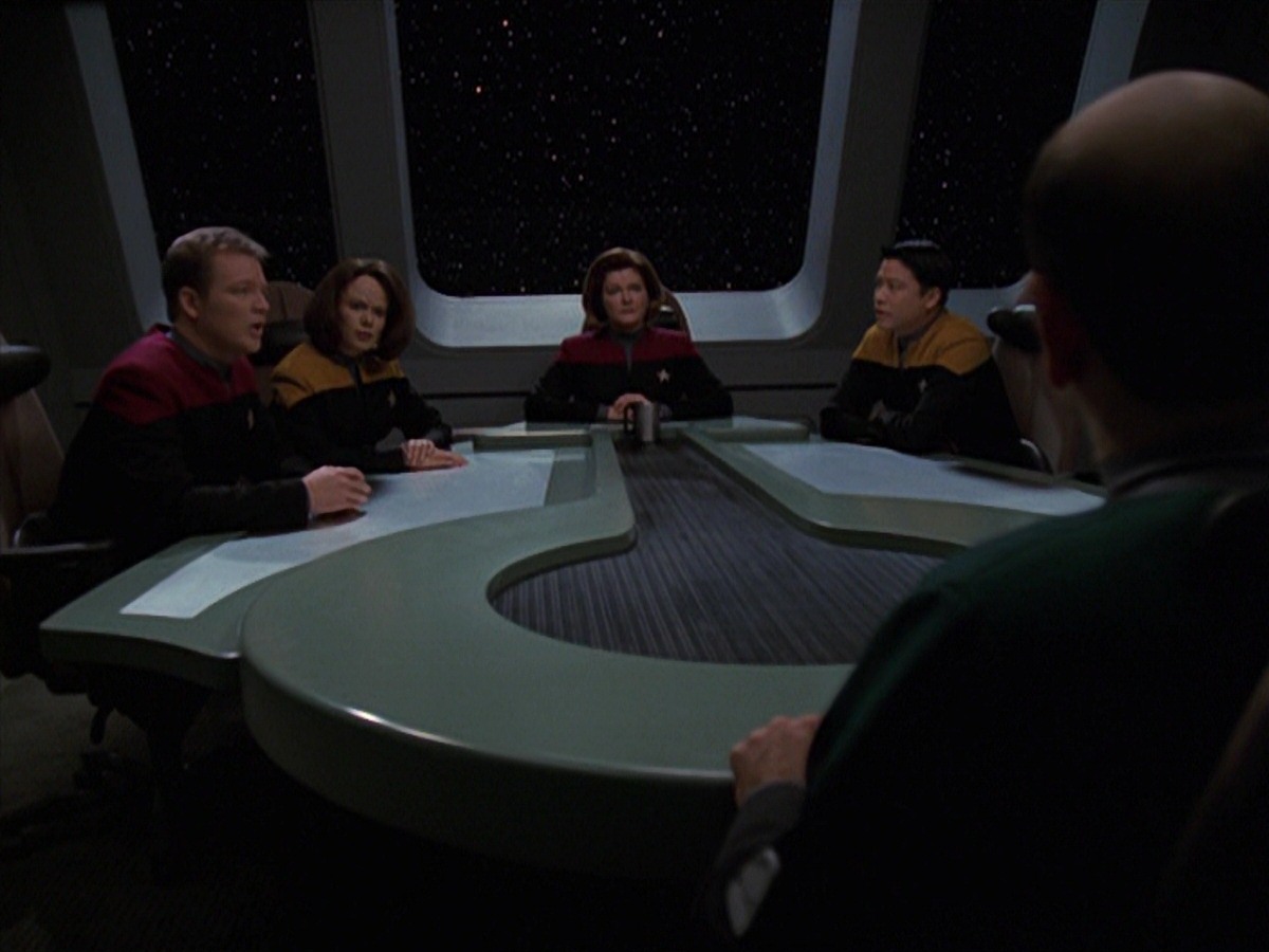 extant_StarTrek_VOY_7x20-AuthorAuthor_1560.jpg