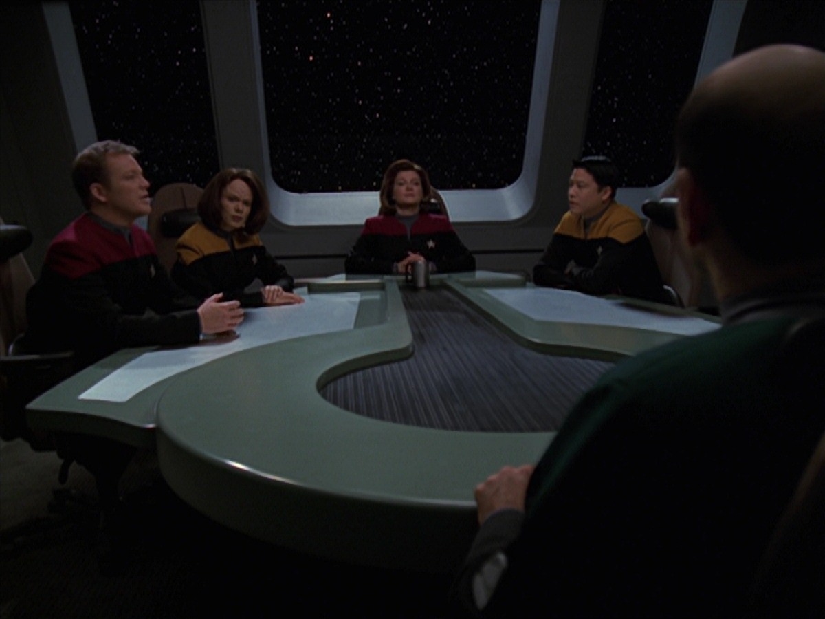 extant_StarTrek_VOY_7x20-AuthorAuthor_1561.jpg