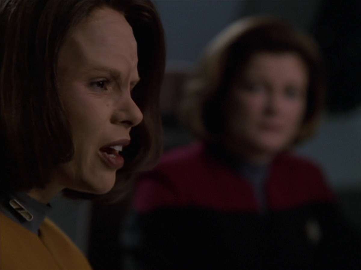 extant_StarTrek_VOY_7x20-AuthorAuthor_1615.jpg