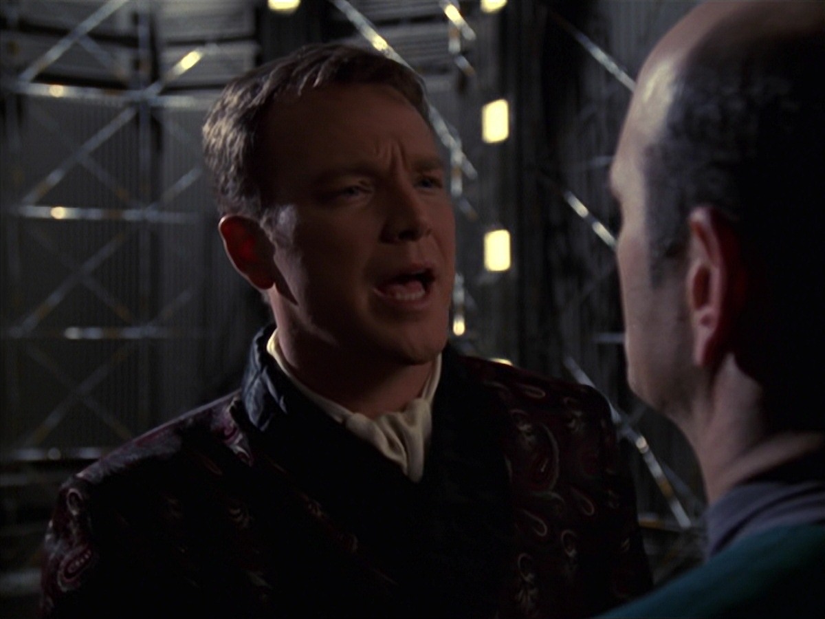 extant_StarTrek_VOY_7x20-AuthorAuthor_1930.jpg