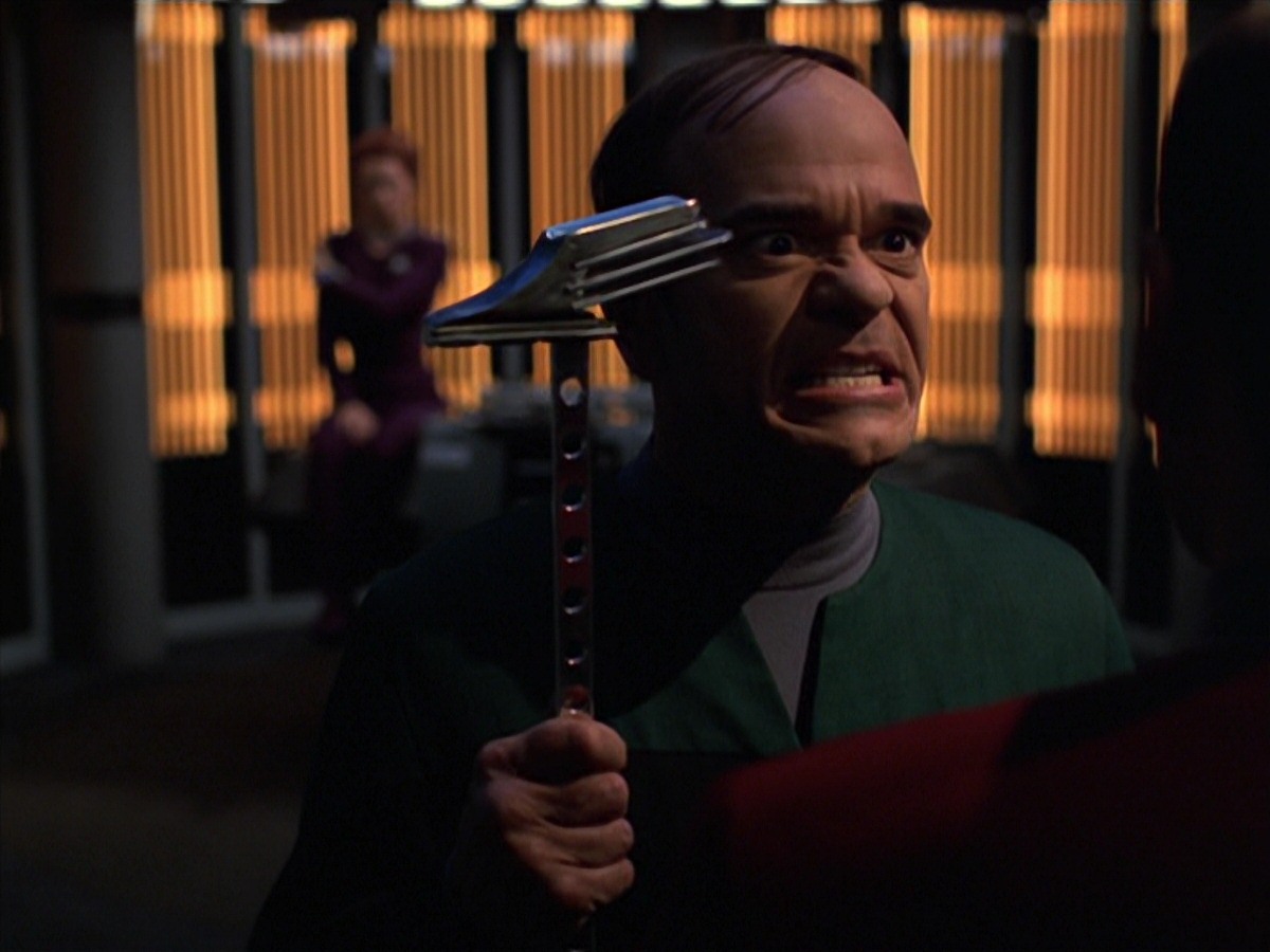 extant_StarTrek_VOY_7x20-AuthorAuthor_1969.jpg