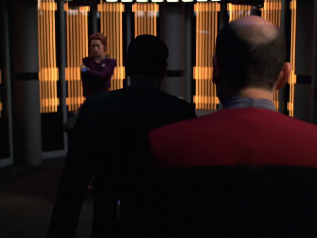 extant_StarTrek_VOY_7x20-AuthorAuthor_1974.jpg