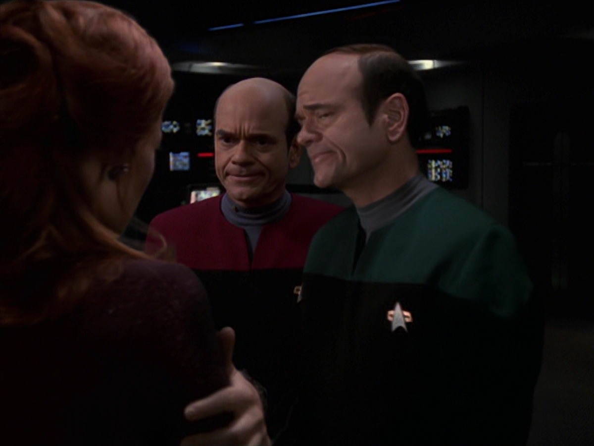 extant_StarTrek_VOY_7x20-AuthorAuthor_2009.jpg